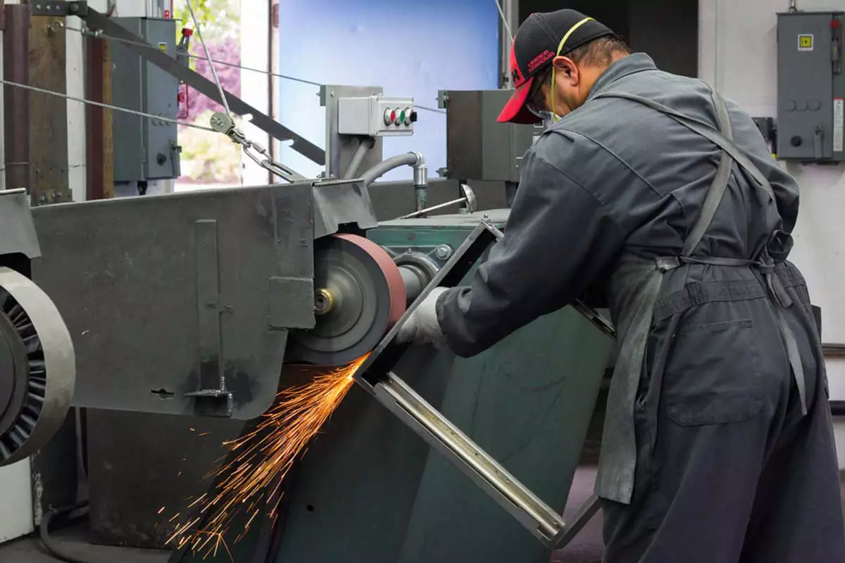 metal-polishing